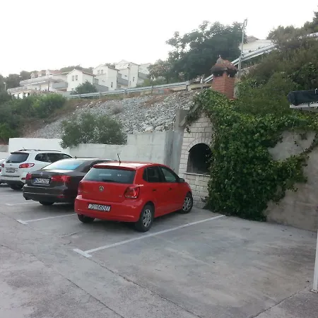 Mamut Apartment