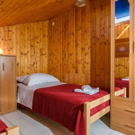 아파트 Mamut 트로기르