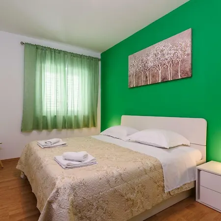 Mamut Apartment