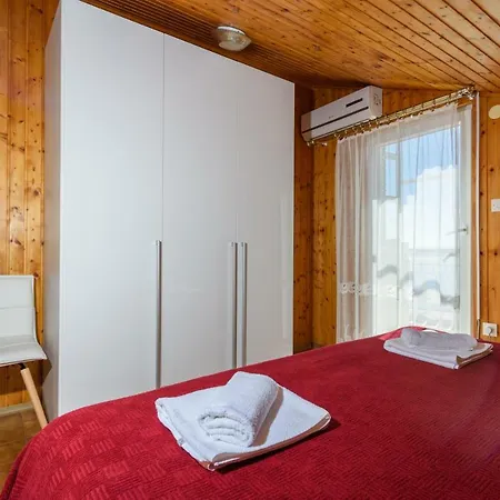 Apartment Mamut *